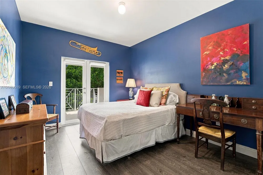 3139 Hibiscus St #3139 Miami, FL 33133