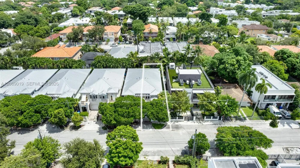 3139 Hibiscus St #3139 Miami, FL 33133