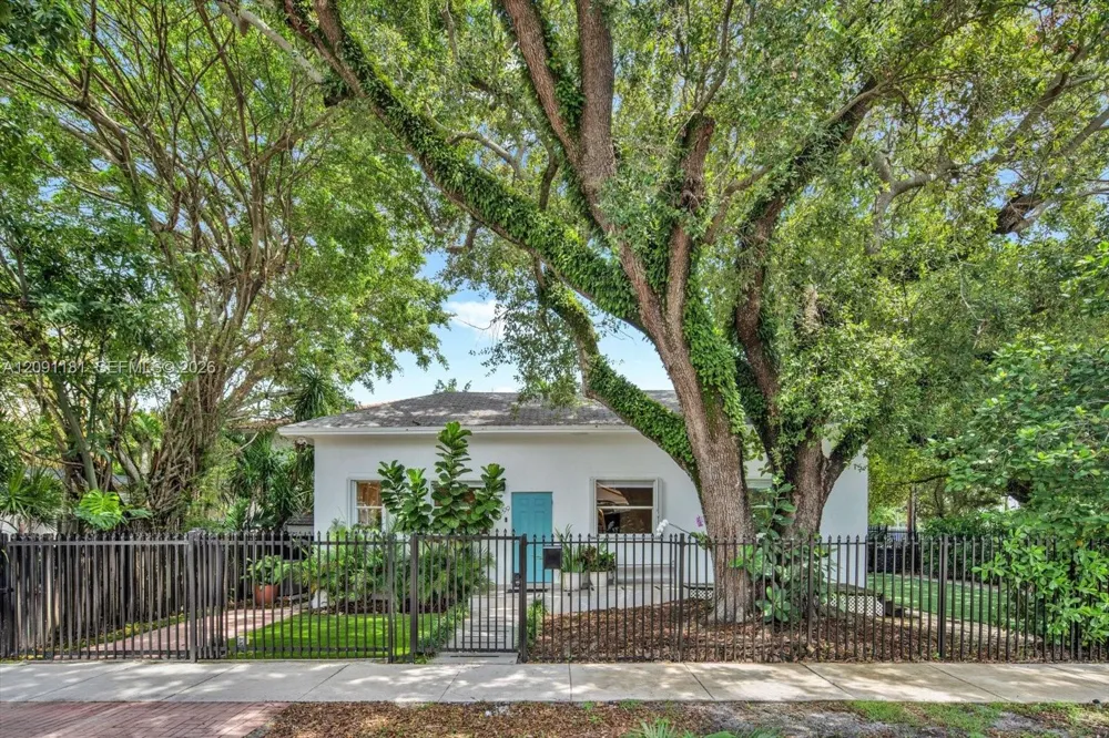 2299 SW 16th Ct #A Miami, FL 33145