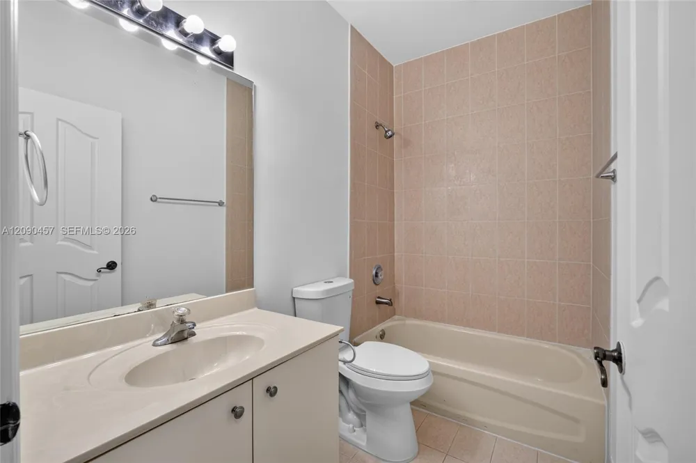 11233 SW 231st Ln Miami, FL 33170