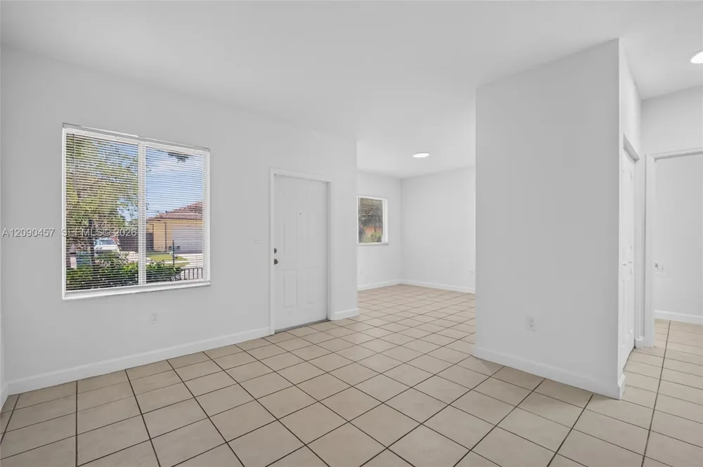 11233 SW 231st Ln Miami, FL 33170