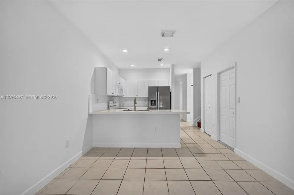11233 SW 231st Ln Miami, FL 33170