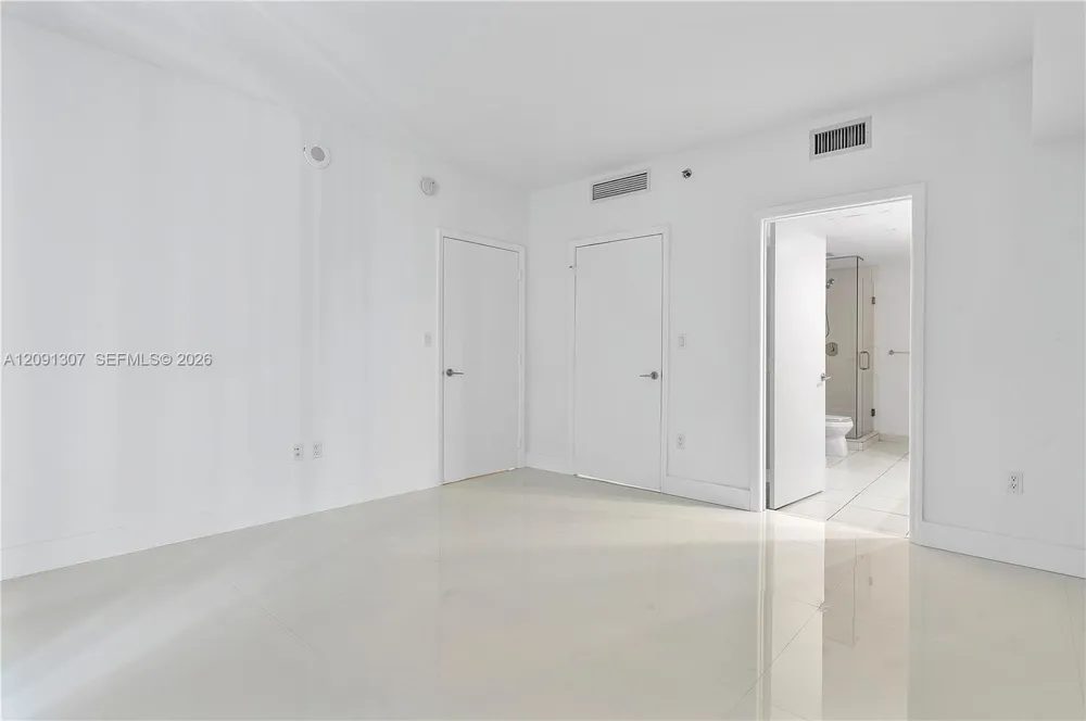 55 SE 6th St #3605 Miami, FL 33131