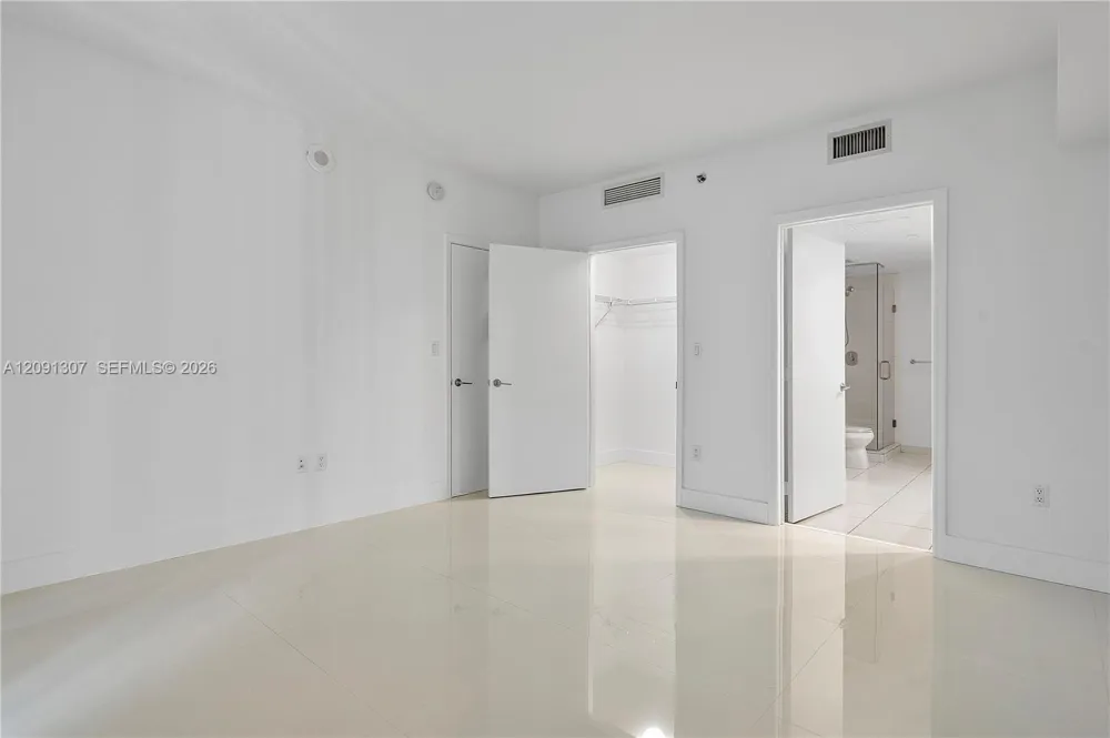 55 SE 6th St #3605 Miami, FL 33131