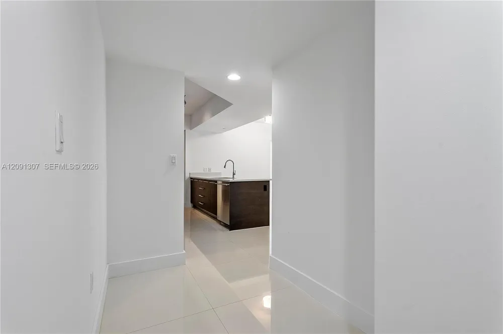 55 SE 6th St #3605 Miami, FL 33131