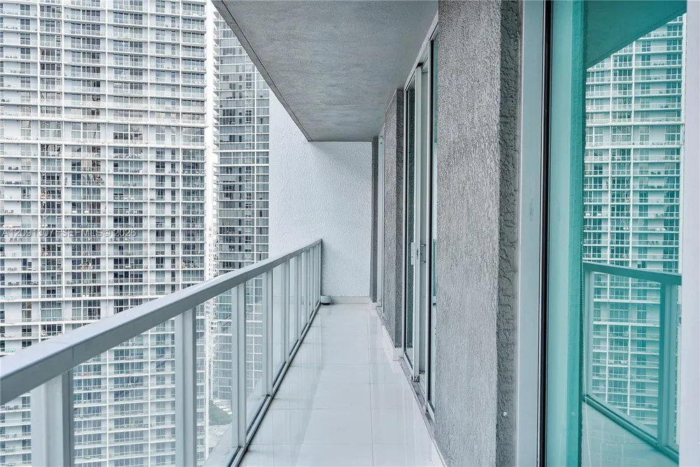 55 SE 6th St #3605 Miami, FL 33131