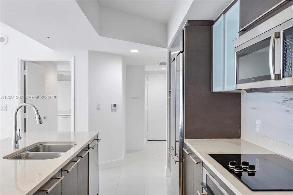 55 SE 6th St #3605 Miami, FL 33131