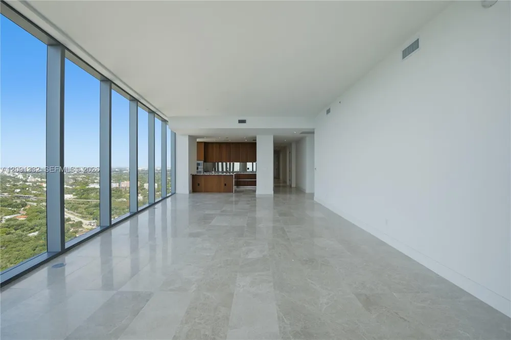 175 SE 25th Rd #3302 Miami, FL 33129