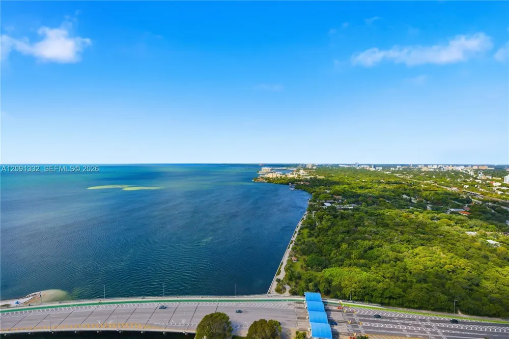 175 SE 25th Rd #3302 Miami, FL 33129