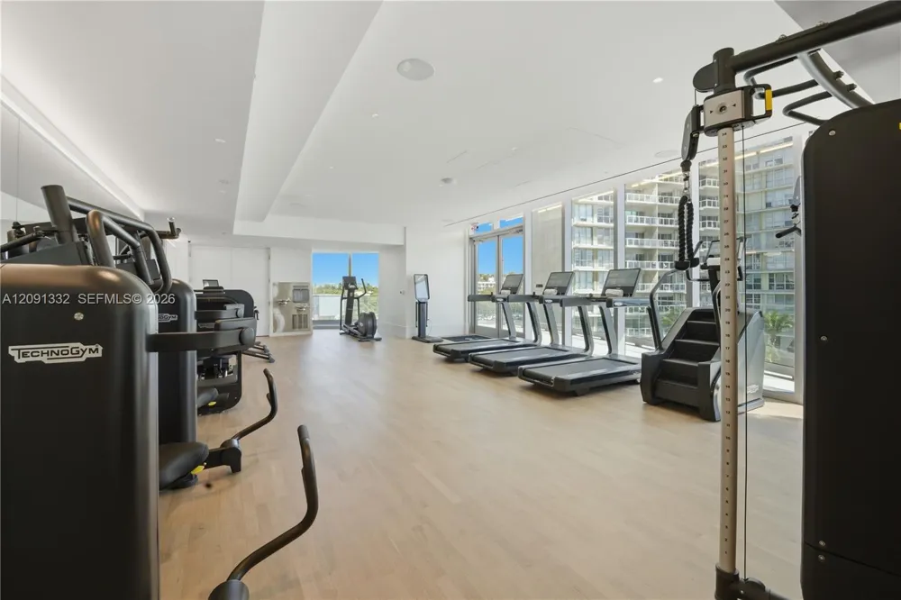 175 SE 25th Rd #3302 Miami, FL 33129