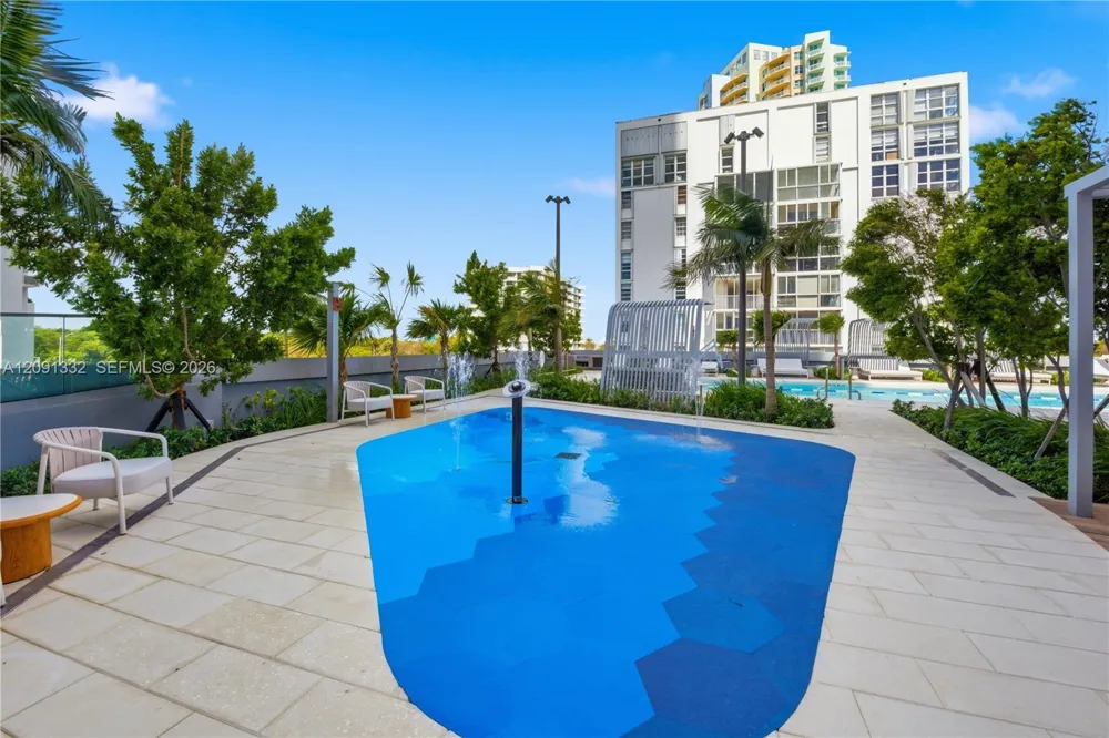 175 SE 25th Rd #3302 Miami, FL 33129