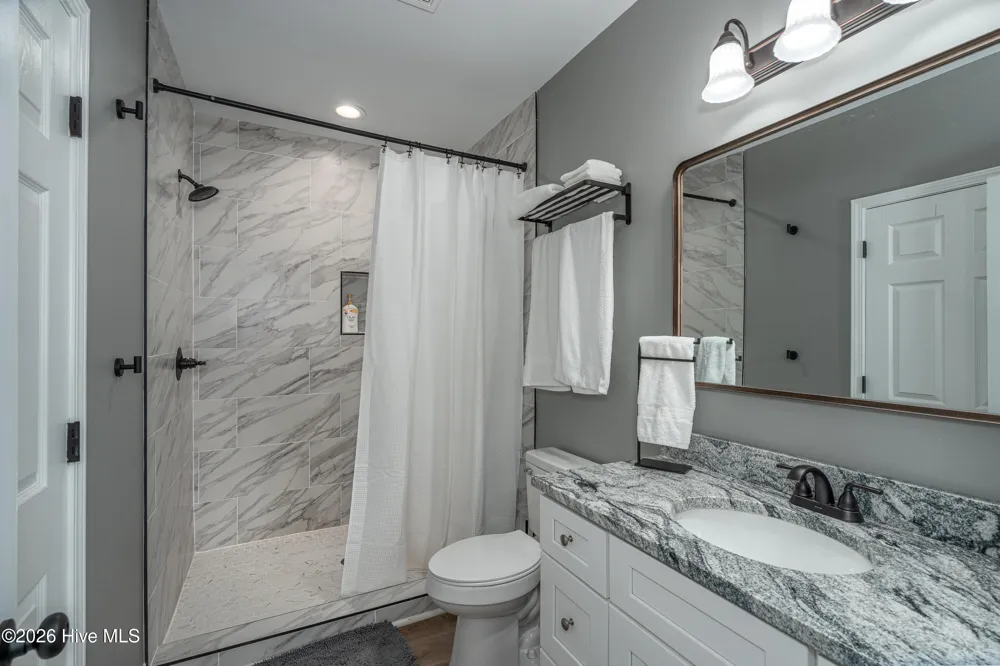 280 Wild Berry Lane Hayesville, NC 28904