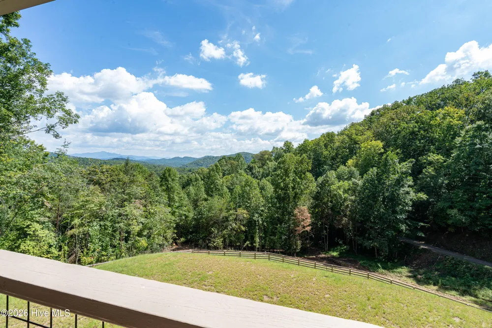280 Wild Berry Lane Hayesville, NC 28904