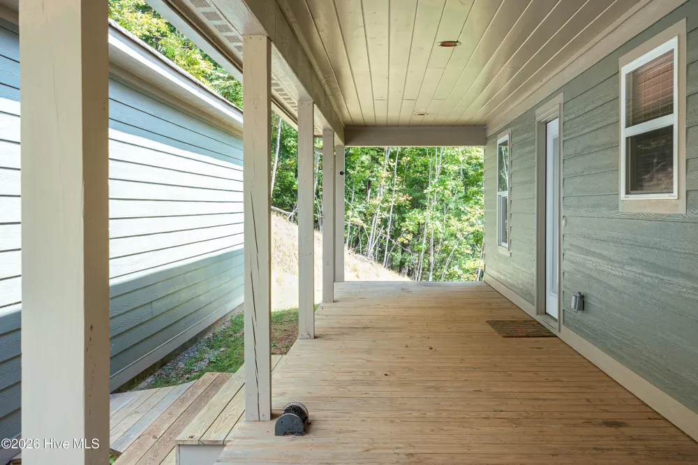 280 Wild Berry Lane Hayesville, NC 28904