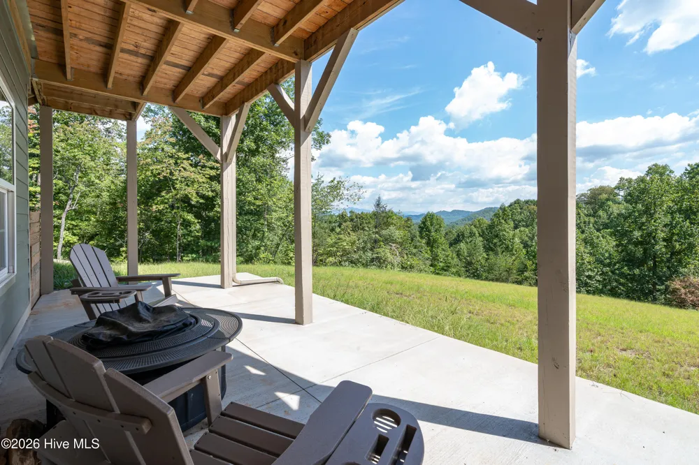280 Wild Berry Lane Hayesville, NC 28904