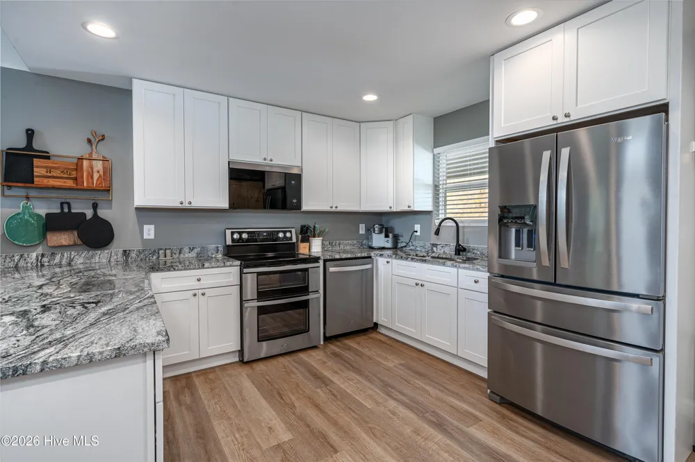 280 Wild Berry Lane Hayesville, NC 28904