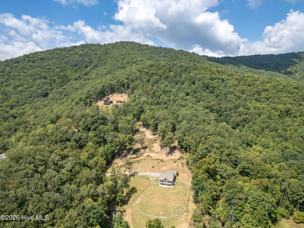 280 Wild Berry Lane Hayesville, NC 28904