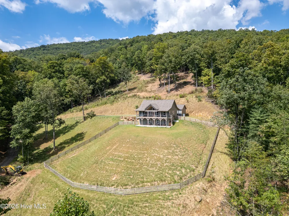 280 Wild Berry Lane Hayesville, NC 28904