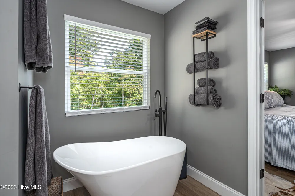 280 Wild Berry Lane Hayesville, NC 28904