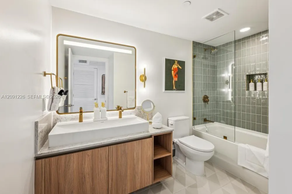601 NE 1 AVE #3312 Miami, FL 33132