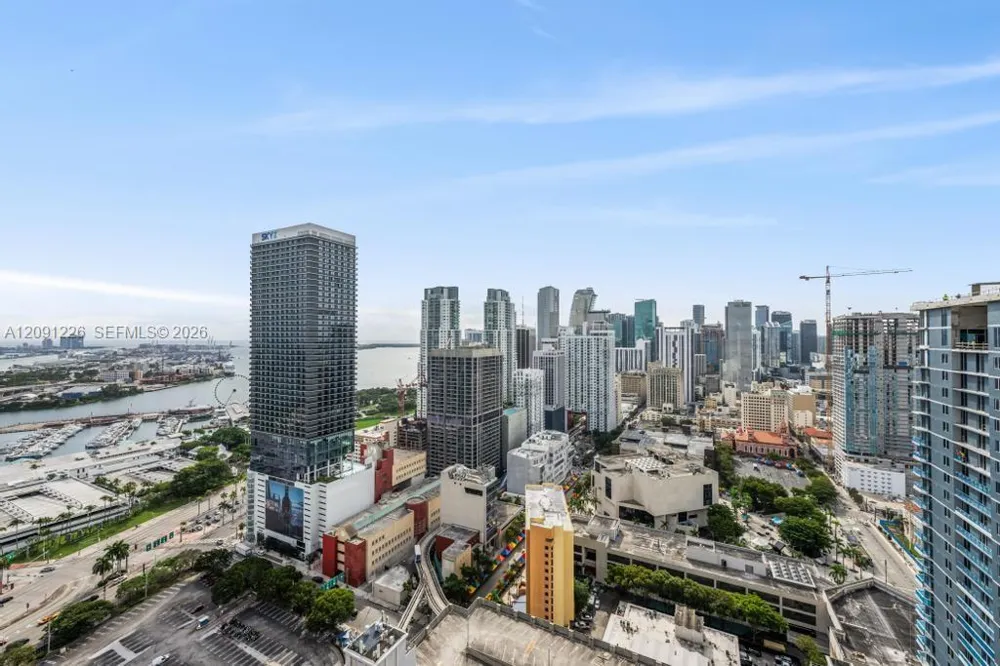 601 NE 1 AVE #3312 Miami, FL 33132