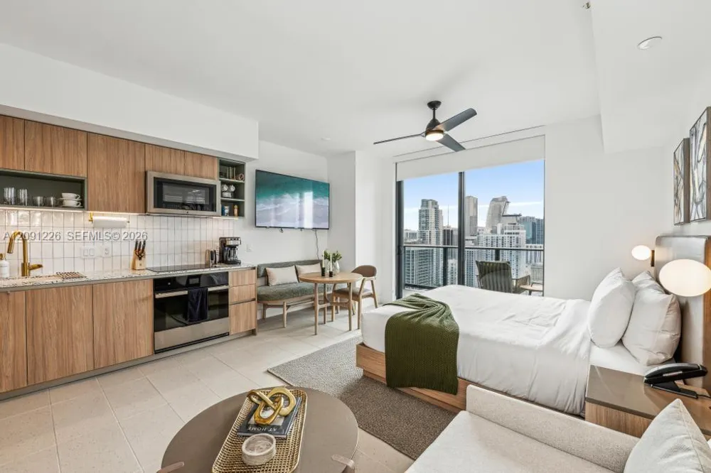 601 NE 1 AVE #3312 Miami, FL 33132