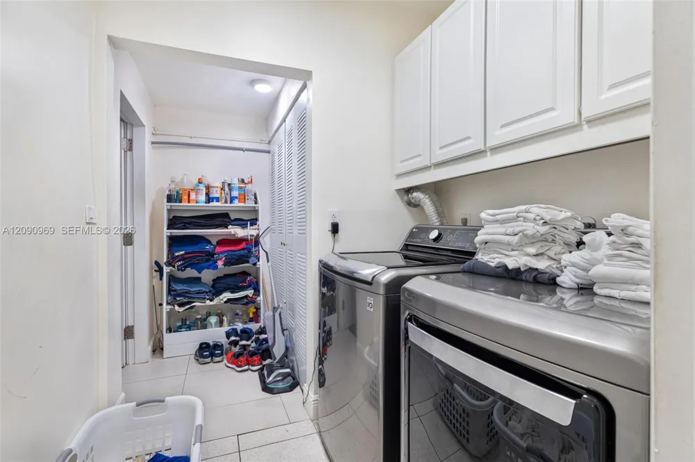 9217 Bay Dr Surfside, FL 33154