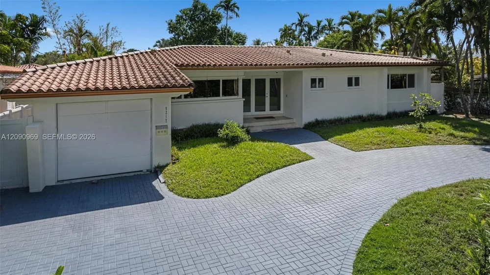 9217 Bay Dr Surfside, FL 33154
