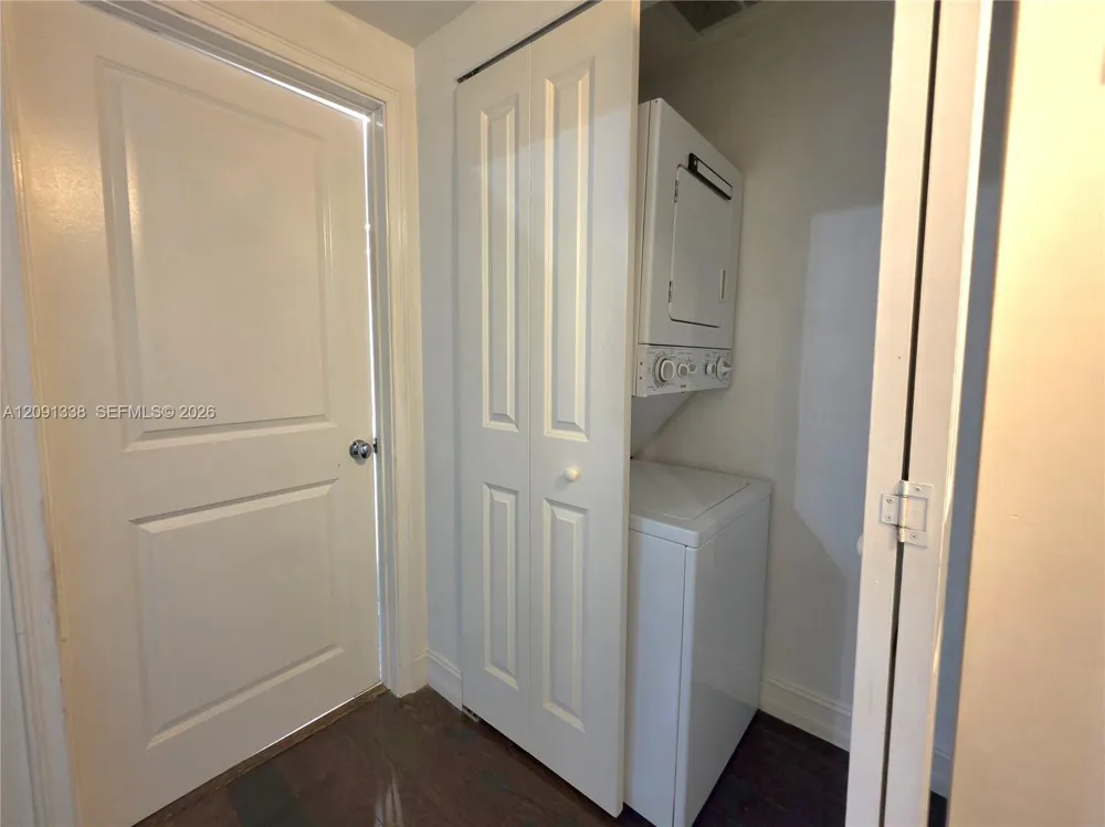 601 11th St #107 Miami Beach, FL 33139