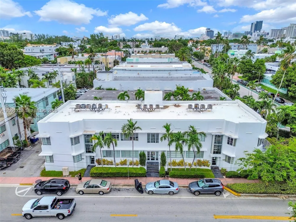 601 11th St #107 Miami Beach, FL 33139