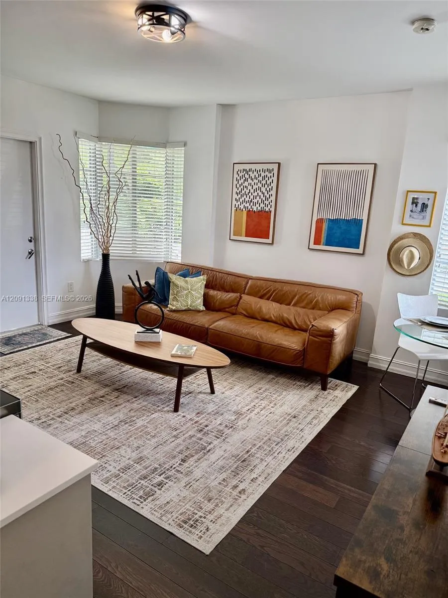 601 11th St #107 Miami Beach, FL 33139