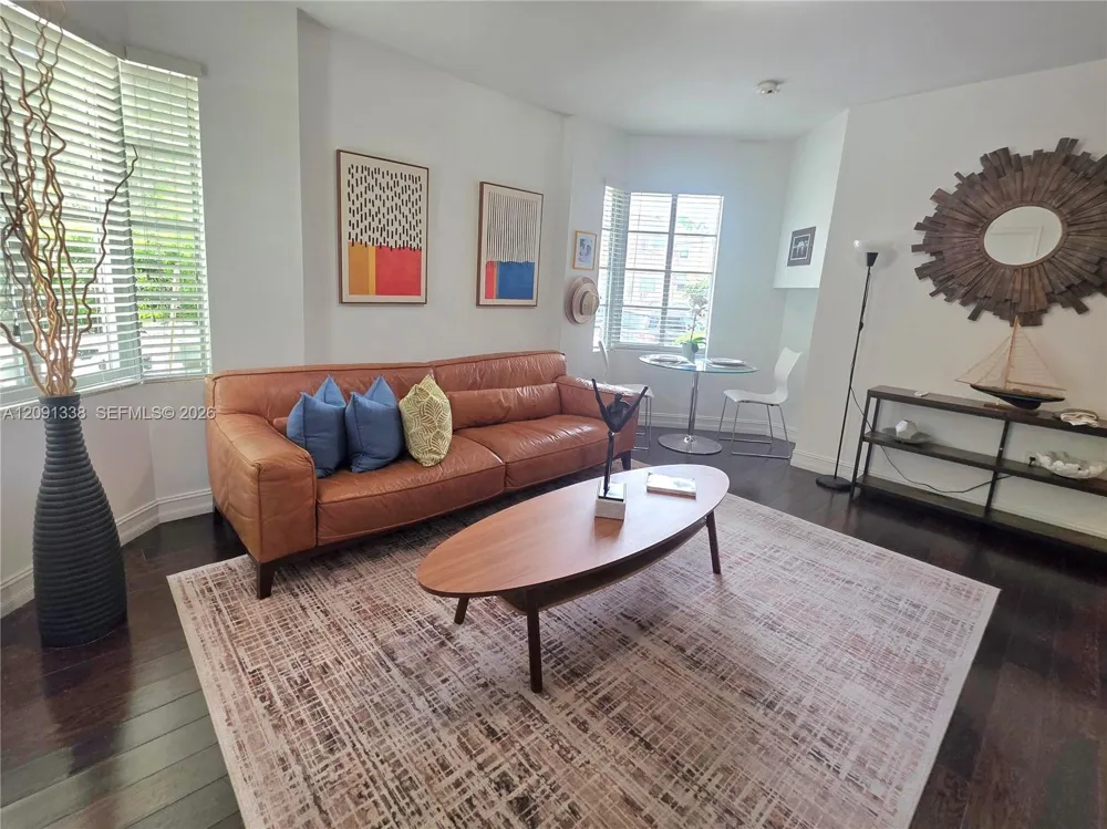 601 11th St #107 Miami Beach, FL 33139