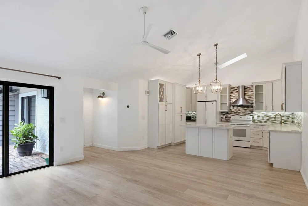 1801 S Us Highway 1 #1d Jupiter, FL 33477