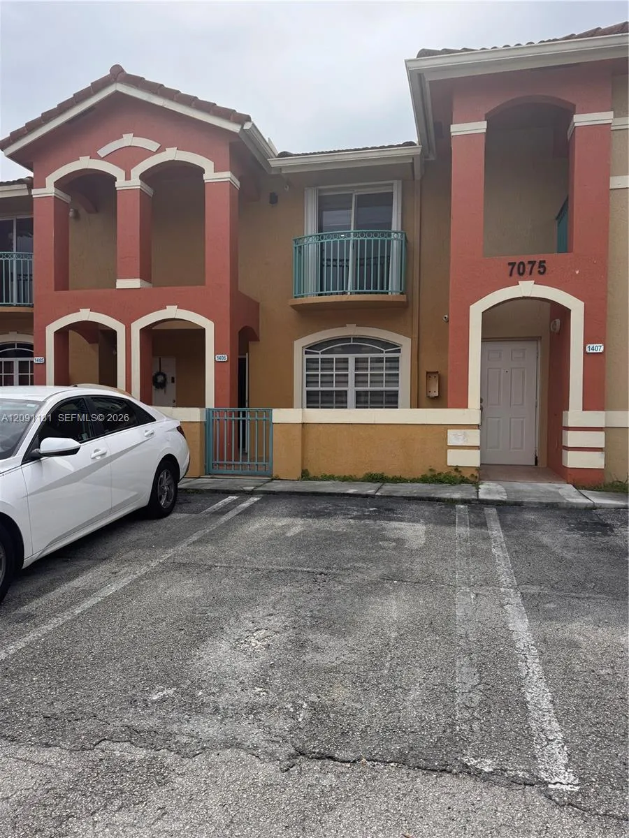 7075 NW 173rd Dr #1406 Hialeah, FL 33015