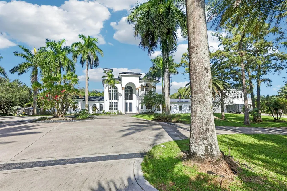 6911 NW 84TH AVENUE Parkland, FL 33067
