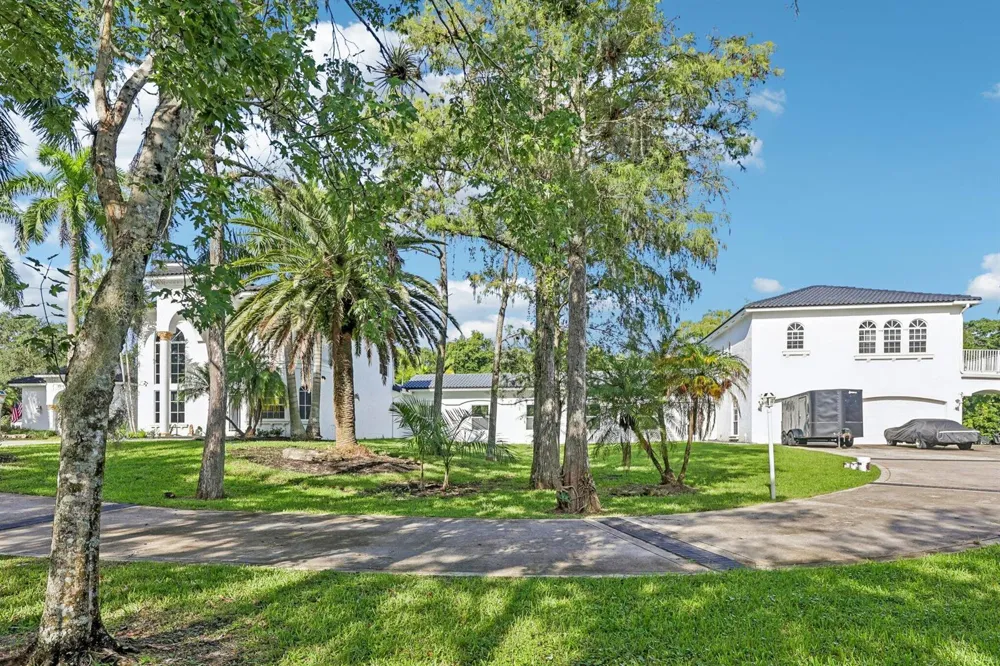 6911 NW 84TH AVENUE Parkland, FL 33067