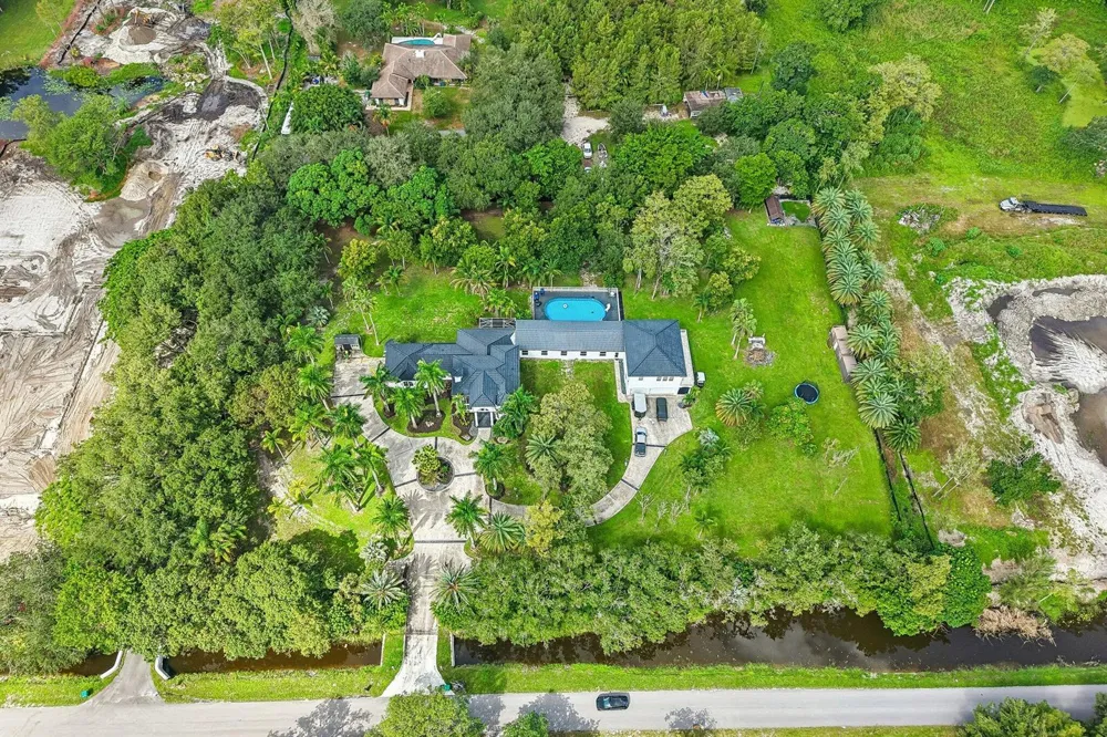 6911 NW 84TH AVENUE Parkland, FL 33067