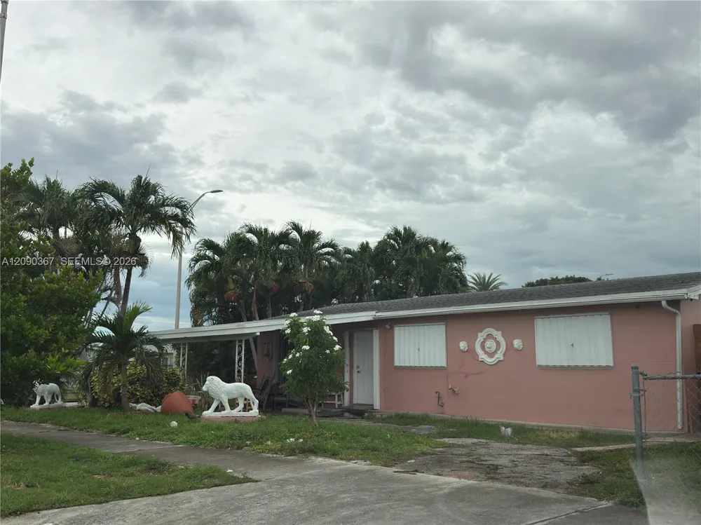 3205 W 14th Ave Hialeah, FL 33012