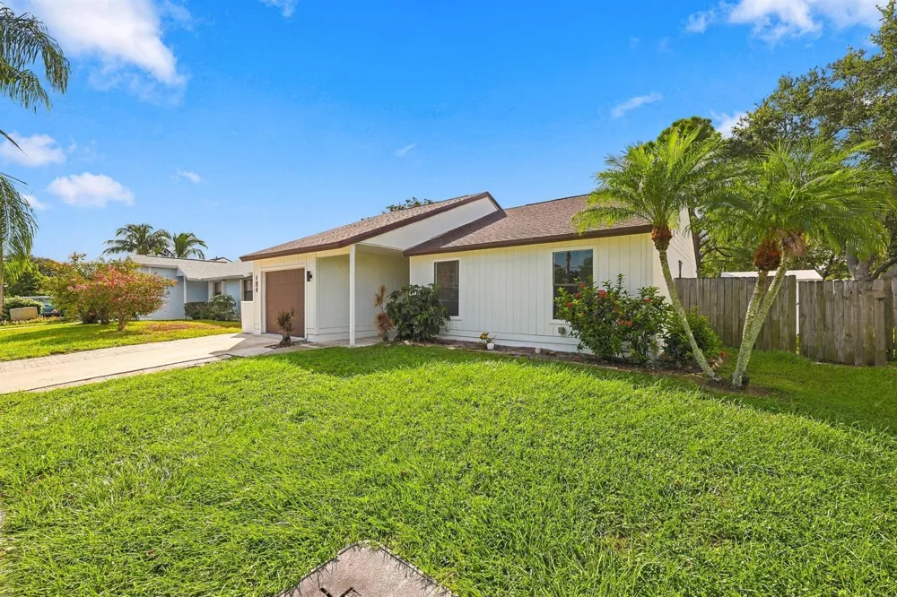 184 GREENTREE CIRCLE Jupiter, FL 33458