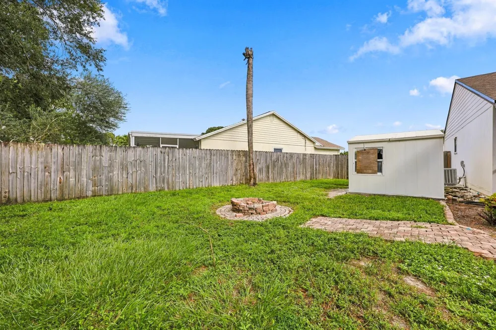184 GREENTREE CIRCLE Jupiter, FL 33458
