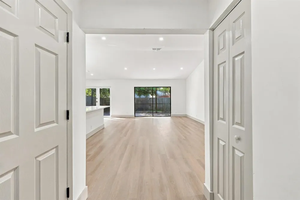 184 GREENTREE CIRCLE Jupiter, FL 33458