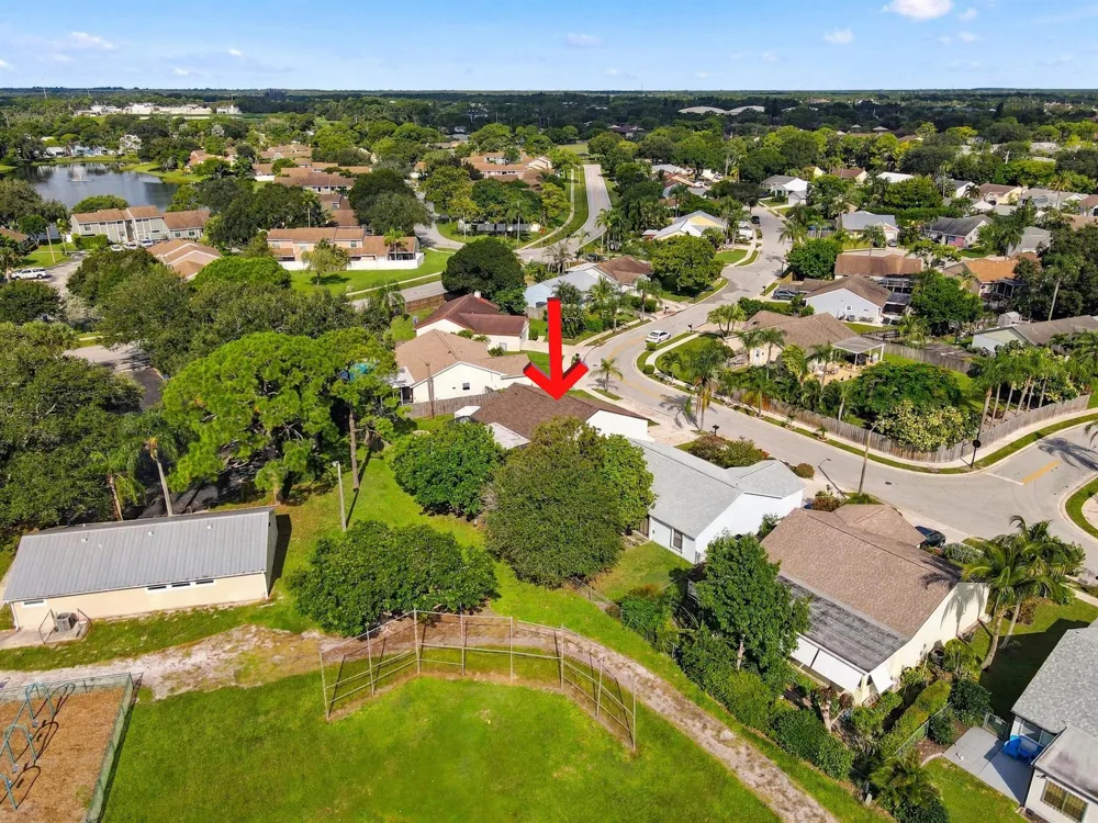 184 GREENTREE CIRCLE Jupiter, FL 33458
