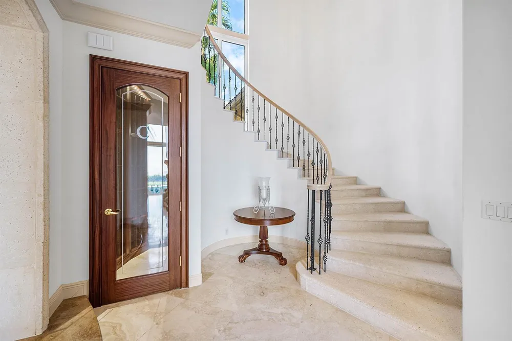 6373 OCEAN BOULEVARD Boynton Beach, FL 33435