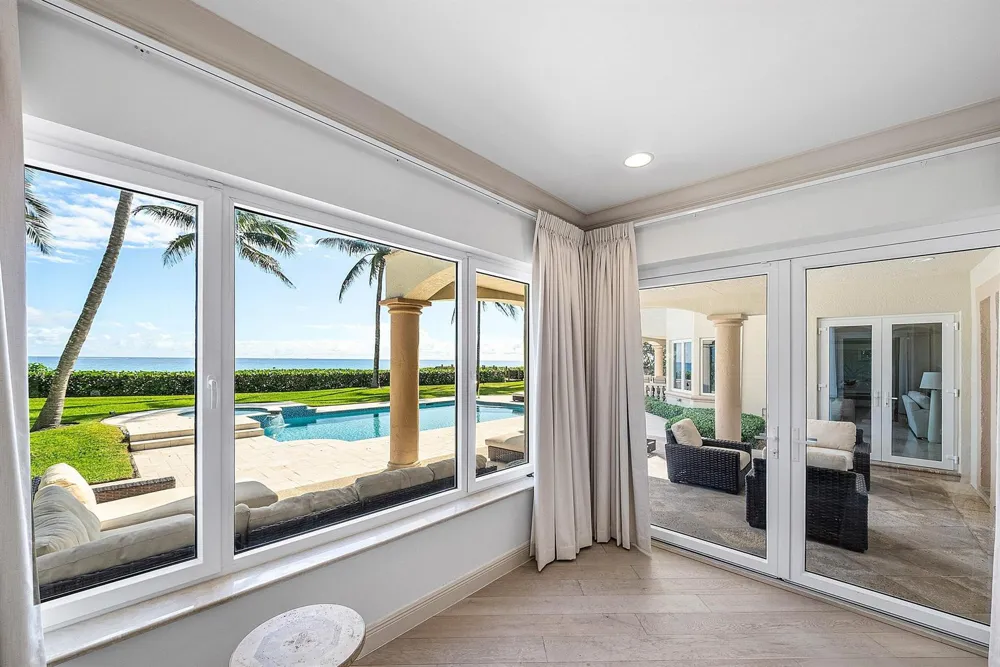 6373 OCEAN BOULEVARD Boynton Beach, FL 33435