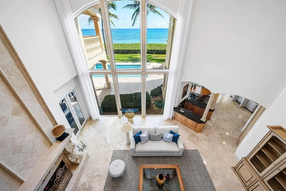 6373 OCEAN BOULEVARD Boynton Beach, FL 33435