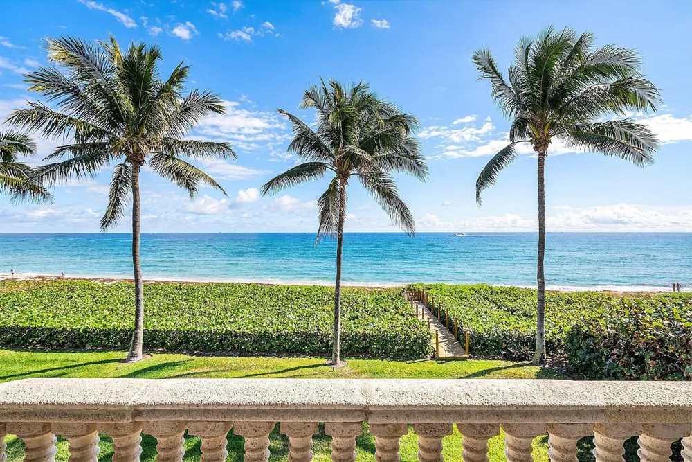 6373 OCEAN BOULEVARD Boynton Beach, FL 33435