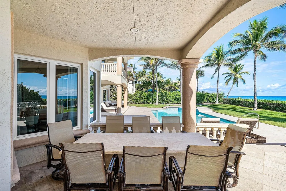 6373 OCEAN BOULEVARD Boynton Beach, FL 33435