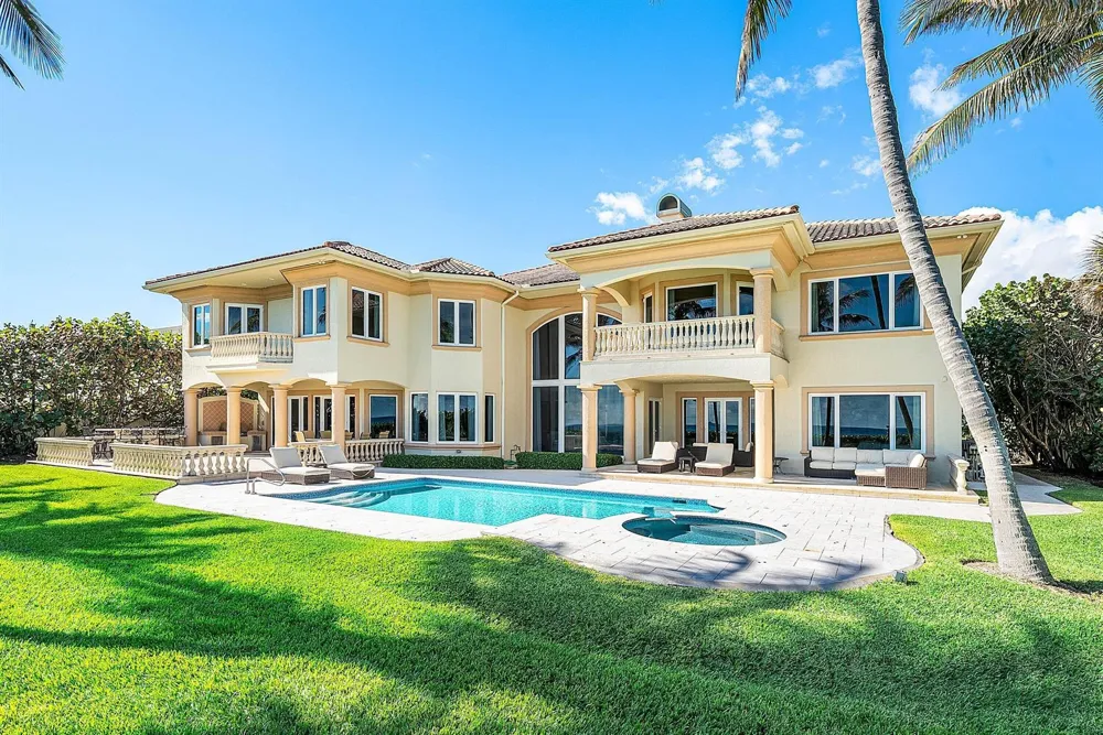 6373 OCEAN BOULEVARD Boynton Beach, FL 33435