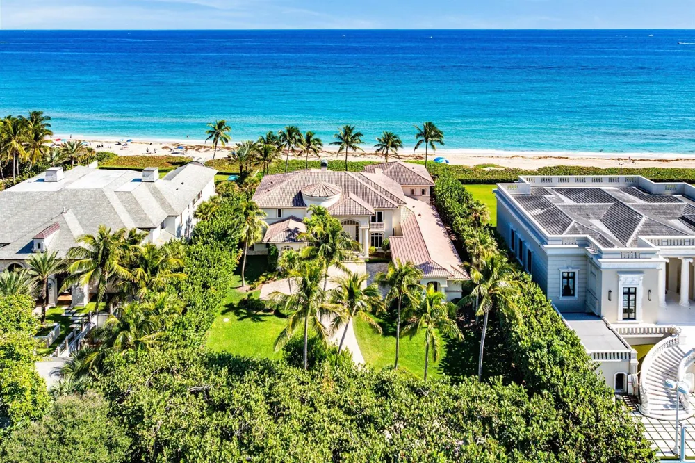 6373 OCEAN BOULEVARD Boynton Beach, FL 33435