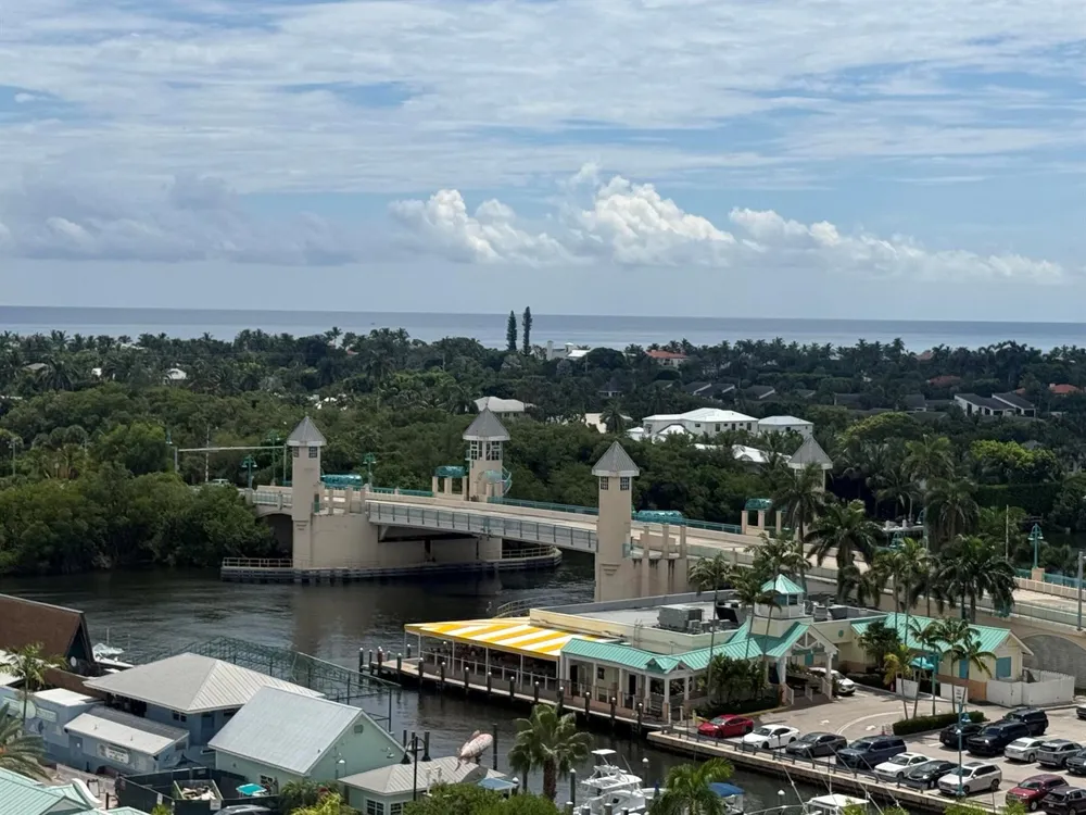 700 E BOYNTON BEACH BOULEVARD #1103 Boynton Beach, FL 33435